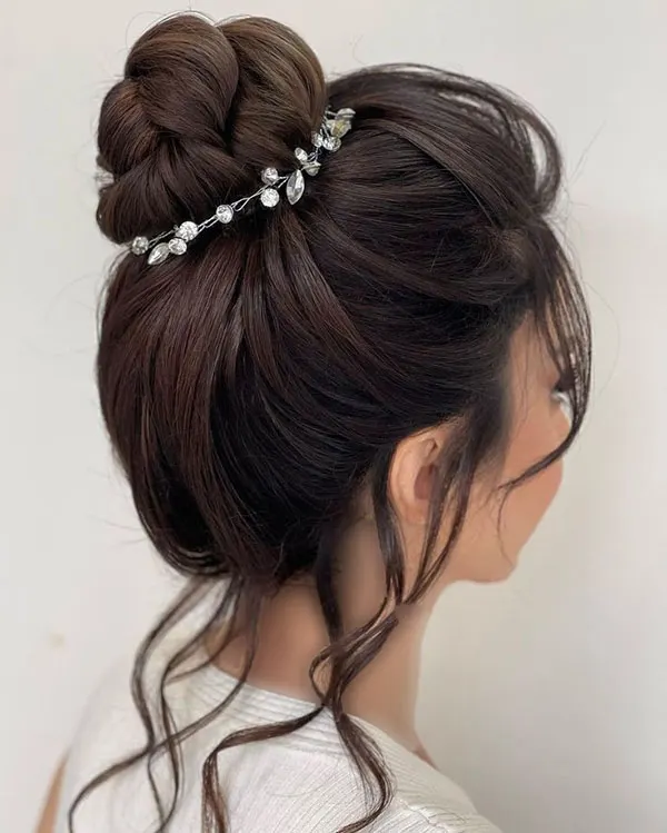 Hair bun style 3