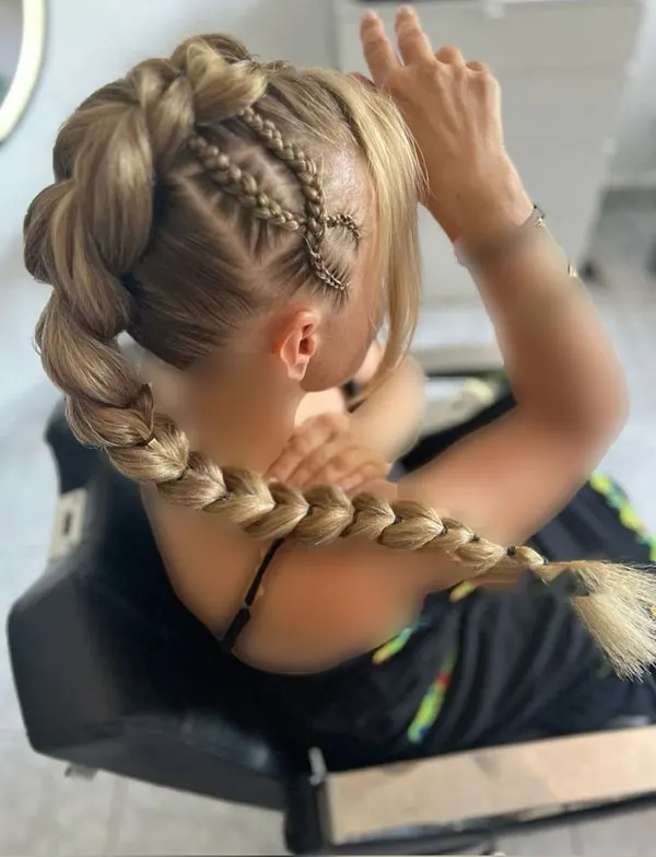 Hair weave from the top of the head 15