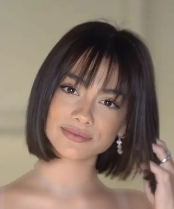 Hairstyle with bangs under the veil for school 18