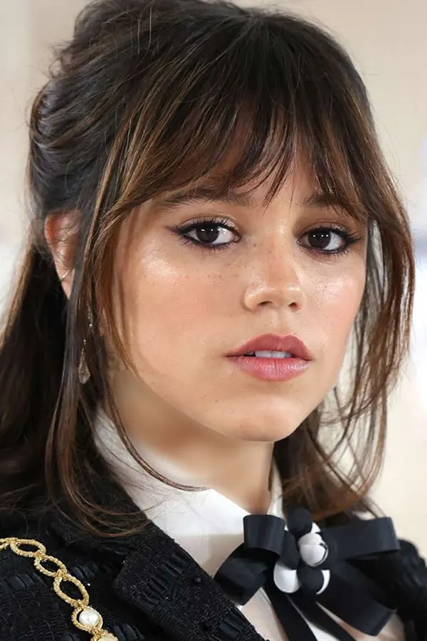 Hairstyle with bangs under the veil for school 23