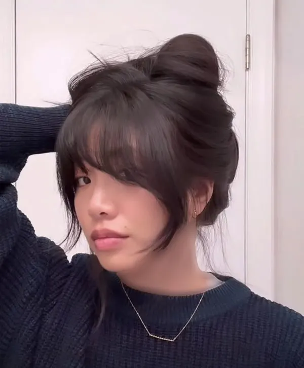 Hairstyle with bangs under the veil for school 26