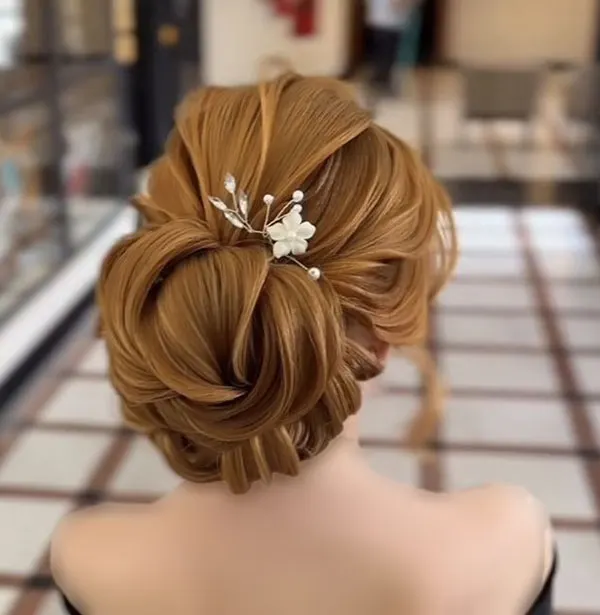 Hairstyles for a wedding 21