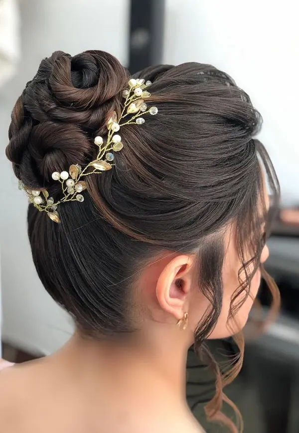 Hairstyles for a wedding 26