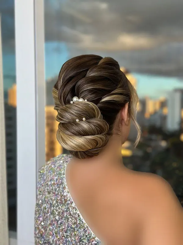 Hairstyles for a wedding 8