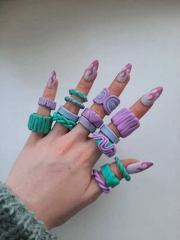 آموزش درست کردن انگشتر با خمیر کلی؛ وقتی خلاقیت روی انگشتهات میدرخشه ✨ 6 How to make a ring with clay 4