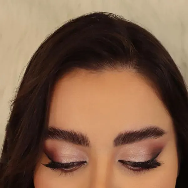 Light eyeshadow for girls 1