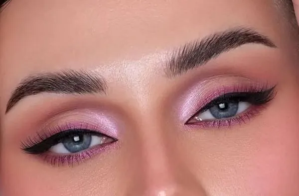 Light eyeshadow for girls 30