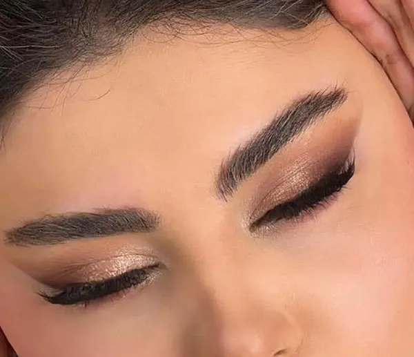 Light eyeshadow for girls 33
