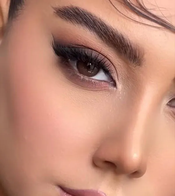 Light makeup tutorial 15