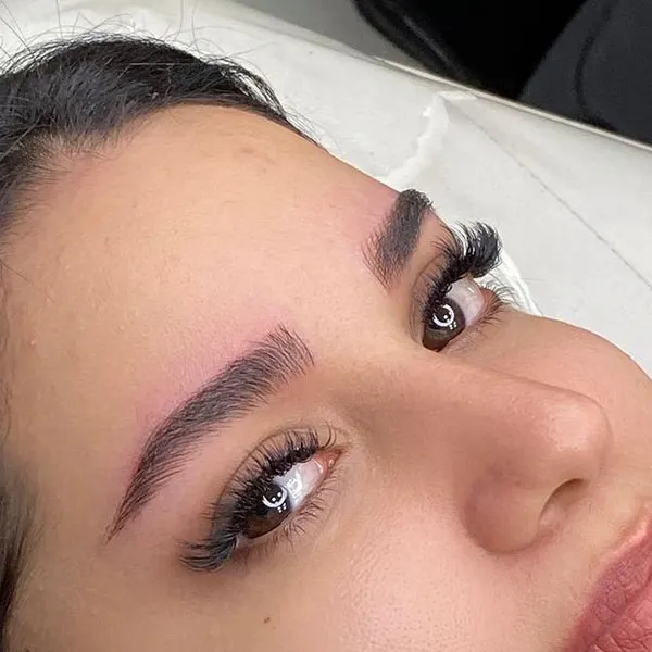 Micro eyebrow model for girls 3