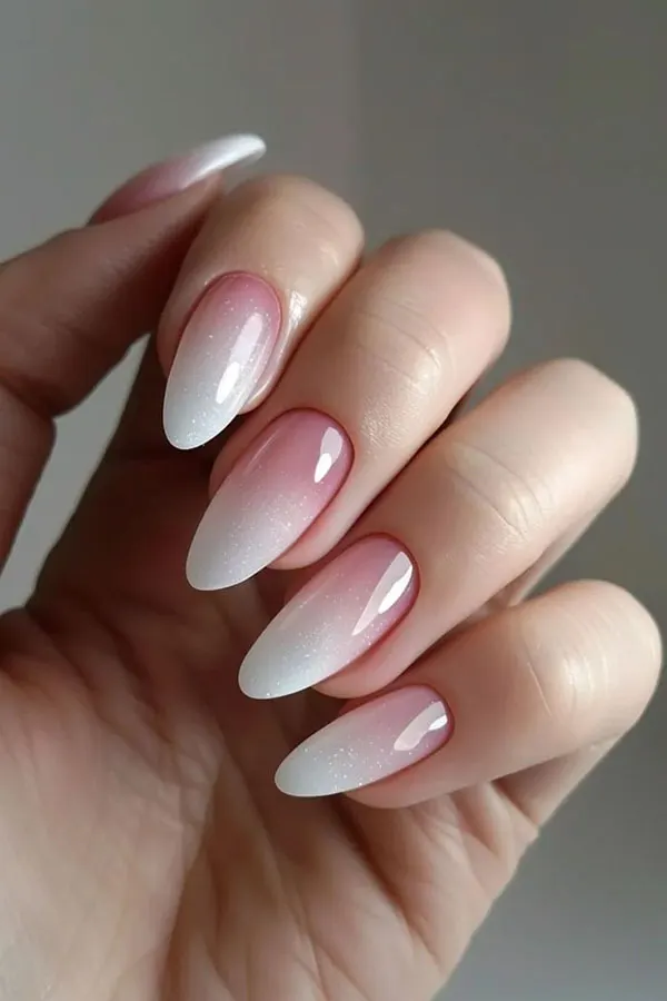 37 مدل آمبره ناخن دخترانه؛ ترند دلبر و خاص برای دخترای مینیمال 😍 14 Ombre nail model 11