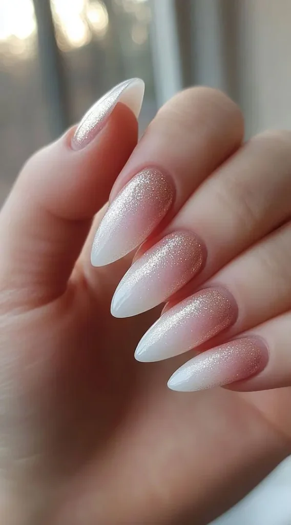 37 مدل آمبره ناخن دخترانه؛ ترند دلبر و خاص برای دخترای مینیمال 😍 15 Ombre nail model 12