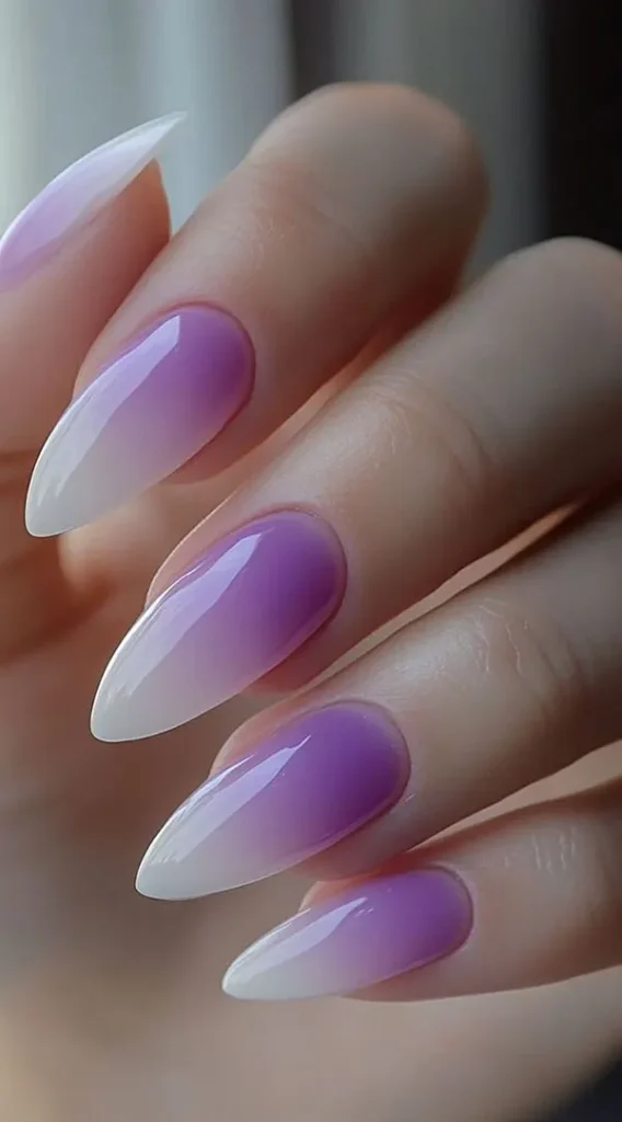 37 مدل آمبره ناخن دخترانه؛ ترند دلبر و خاص برای دخترای مینیمال 😍 27 Ombre nail model 23
