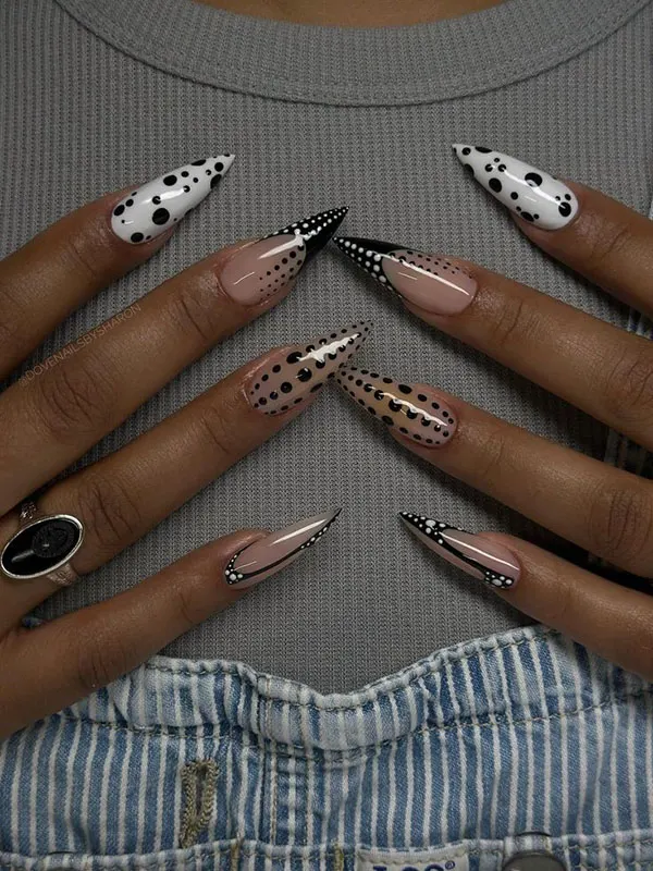طرح ناخن خال خالی جدید؛ ترند بامزه و خاص 2025 برای استایل دخترونه! 4 Polka dot nail design 2