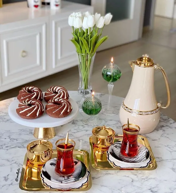 Reception table arrangement 1