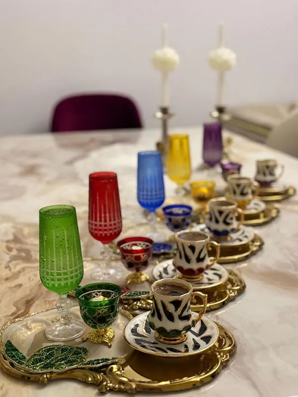 Reception table arrangement 16