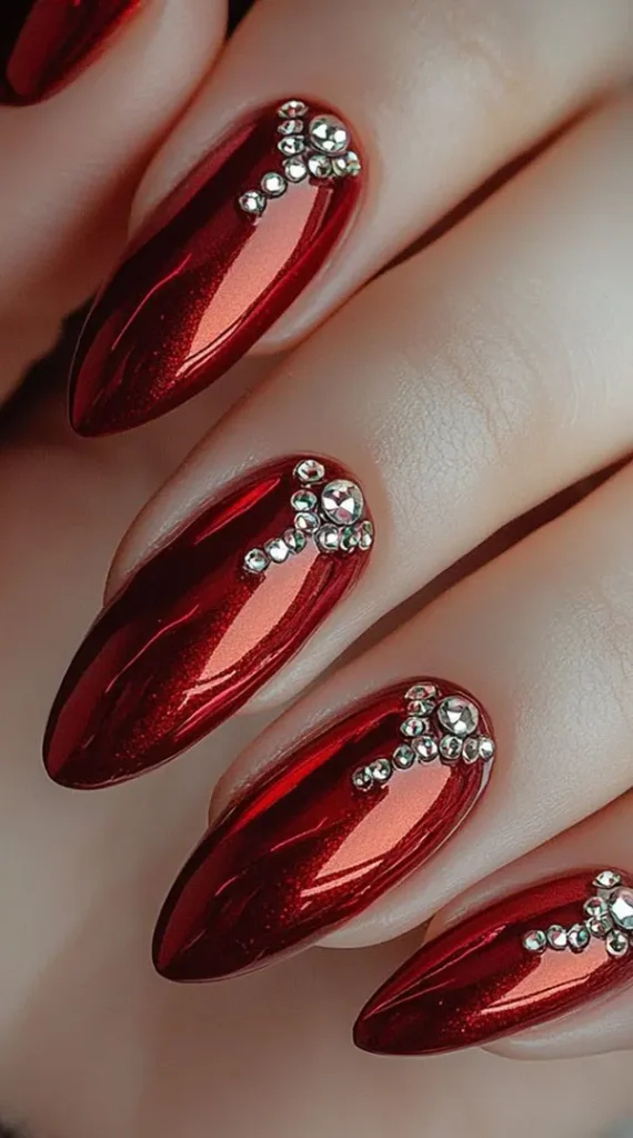 Red nail design 15
