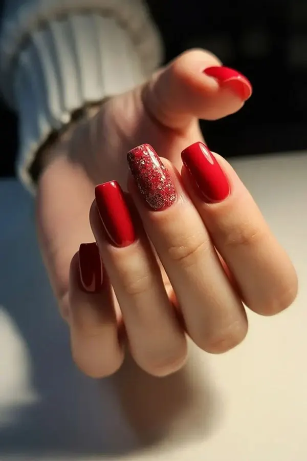 Red nail design 23