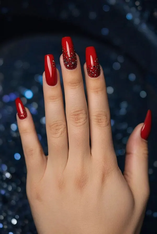 Red nail design 6