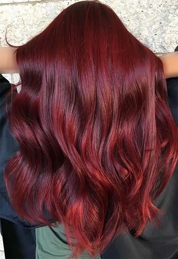 33 مدل رنگ مو یاقوتی ترند پاییز؛ وقتشه بدرخشی مثل یاقوت 💕 24 Ruby hair color 22