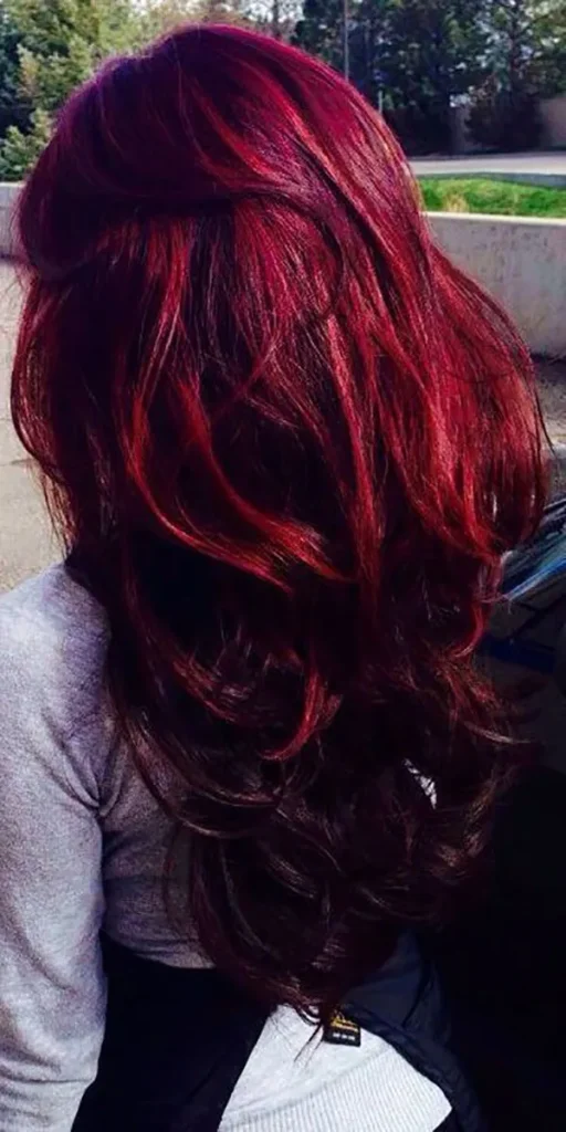 33 مدل رنگ مو یاقوتی ترند پاییز؛ وقتشه بدرخشی مثل یاقوت 💕 27 Ruby hair color 23