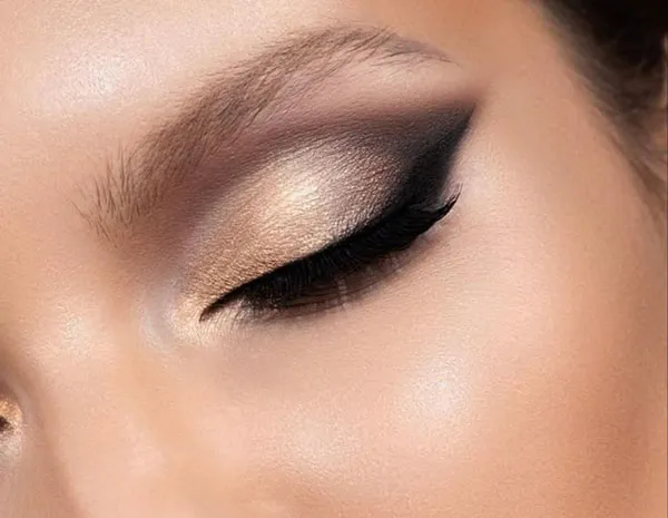 Semi smoky shade 17