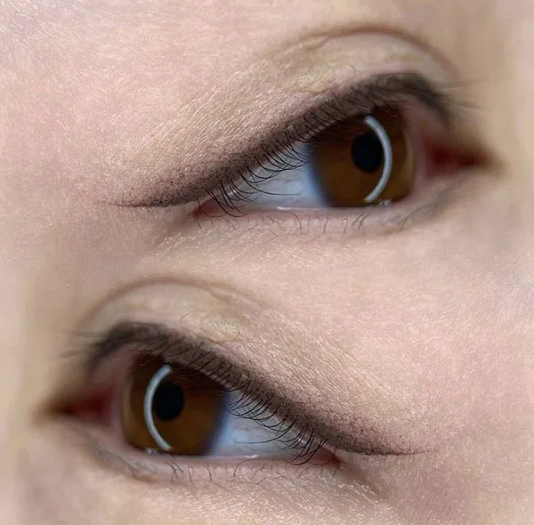 Short eyeliner model 16