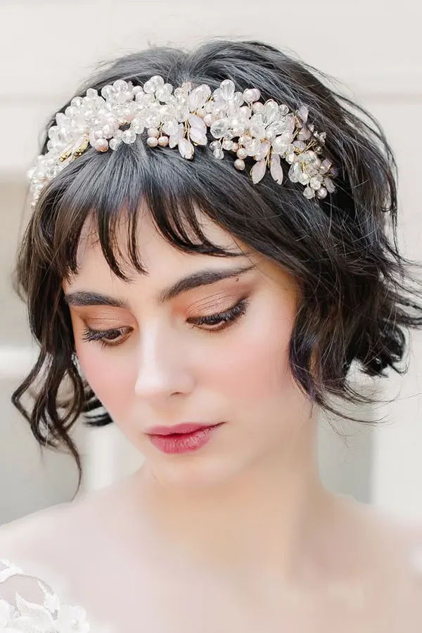 35 مدل مو کوتاه مجلسی زنانه؛ ایدههایی ساده ولی فوقالعاده شیک! 34 Short formal hairstyle for women 27