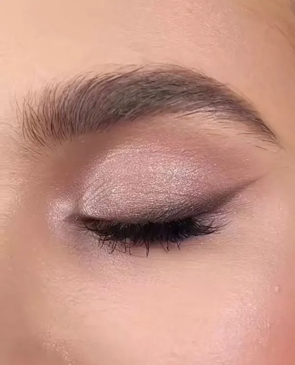 31 مدل آرایش چشم ساده؛ از نود تا شاین خفیف دلبر! 27 Simple eye makeup 23
