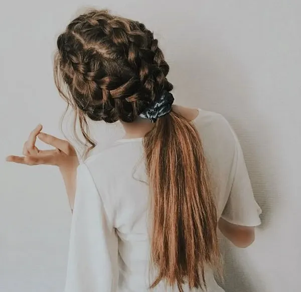 جدیدترین مدل بافت مو فرانسوی| ترند شیک و خاص چهرههای 1404 27 The latest French hair weave model 22
