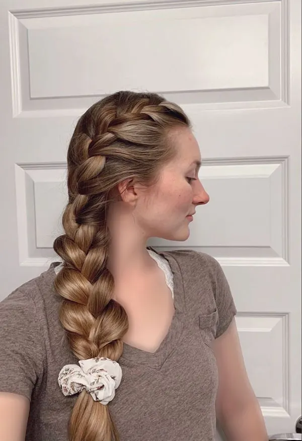 جدیدترین مدل بافت مو فرانسوی| ترند شیک و خاص چهرههای 1404 6 The latest French hair weave model 3
