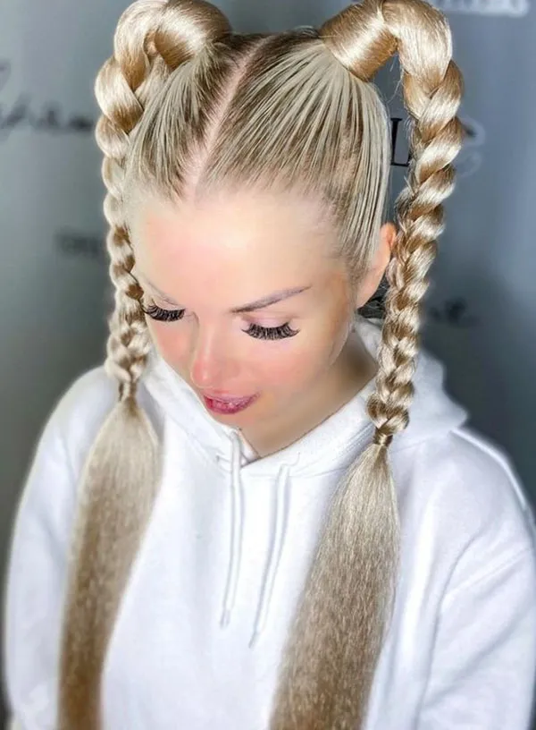 The trendiest hair weave model for girls 13