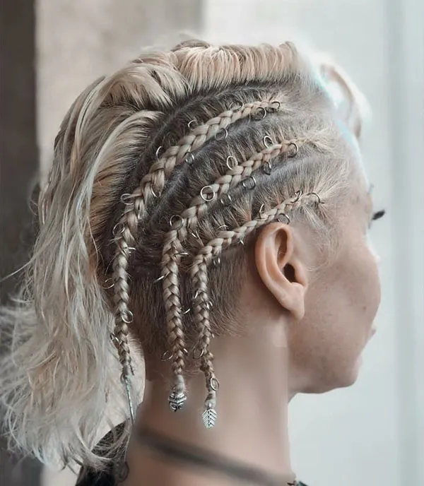 The trendiest hair weave model for girls 3