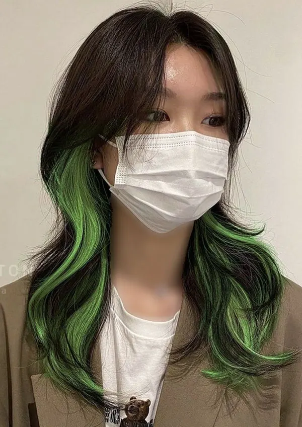 راز پنهان موهایم رنگ زیر مو دخترانه 2025: هایلایتهای خفن برای استایل شیک! 24 Under hair color 23