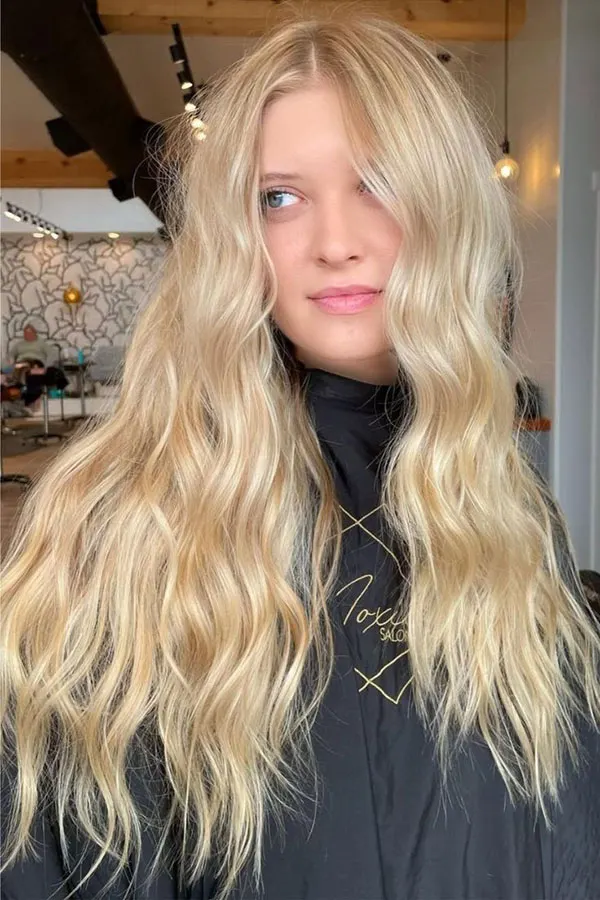 Very light golden blonde hair color 29