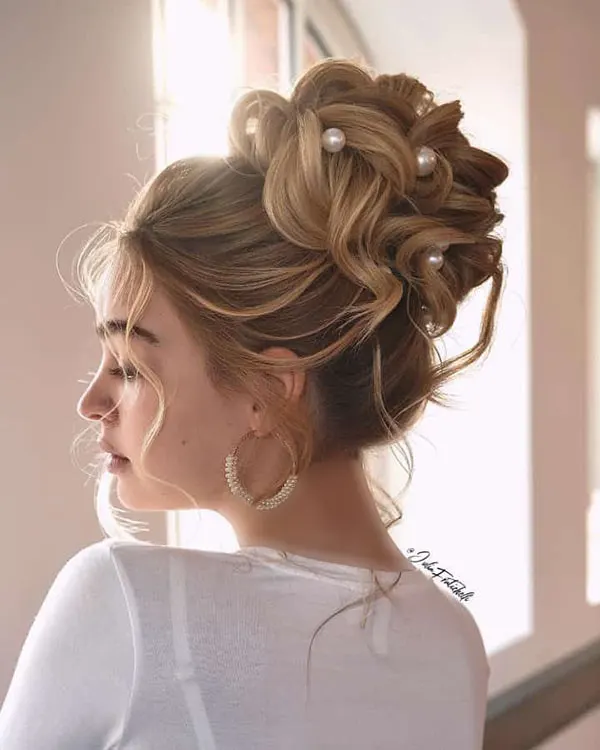 34 مدل مو زنانه برای عروسی؛ شینیونهای خاص و فوقالعاده شیک😍 16 Womens hairstyles for weddings 12