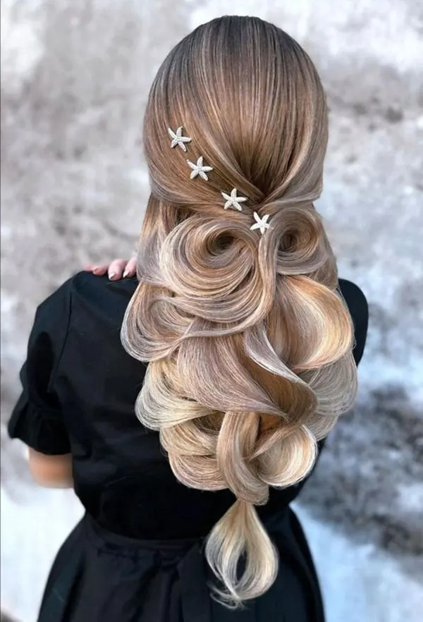 34 مدل مو زنانه برای عروسی؛ شینیونهای خاص و فوقالعاده شیک😍 19 Womens hairstyles for weddings 17