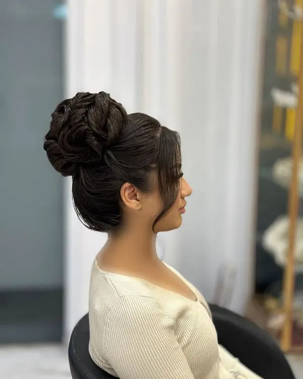 34 مدل مو زنانه برای عروسی؛ شینیونهای خاص و فوقالعاده شیک😍 24 Womens hairstyles for weddings 29