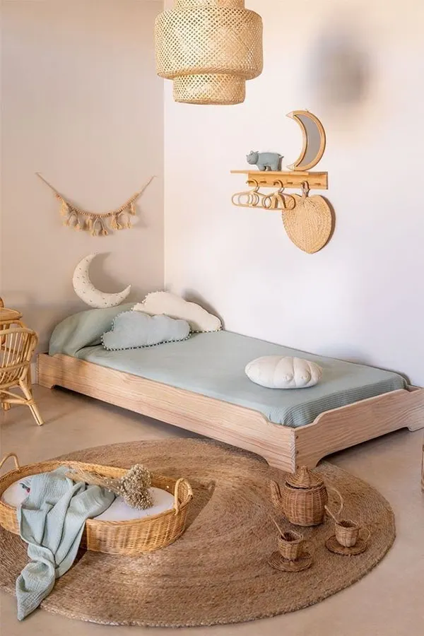 Wooden decoration for childrens bedroom 19