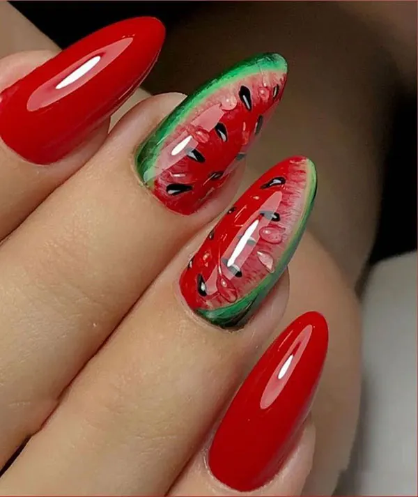 31 طرح ناخن یلدا | خالخالی هندونهای و براق، ترند شیرین شب یلدا🍉 16 Yalda nail design 13