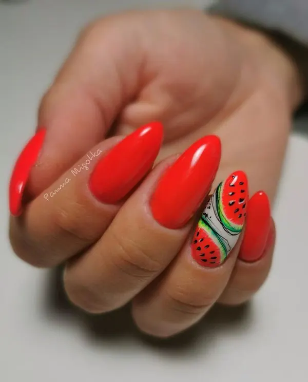 31 طرح ناخن یلدا | خالخالی هندونهای و براق، ترند شیرین شب یلدا🍉 17 Yalda nail design 14