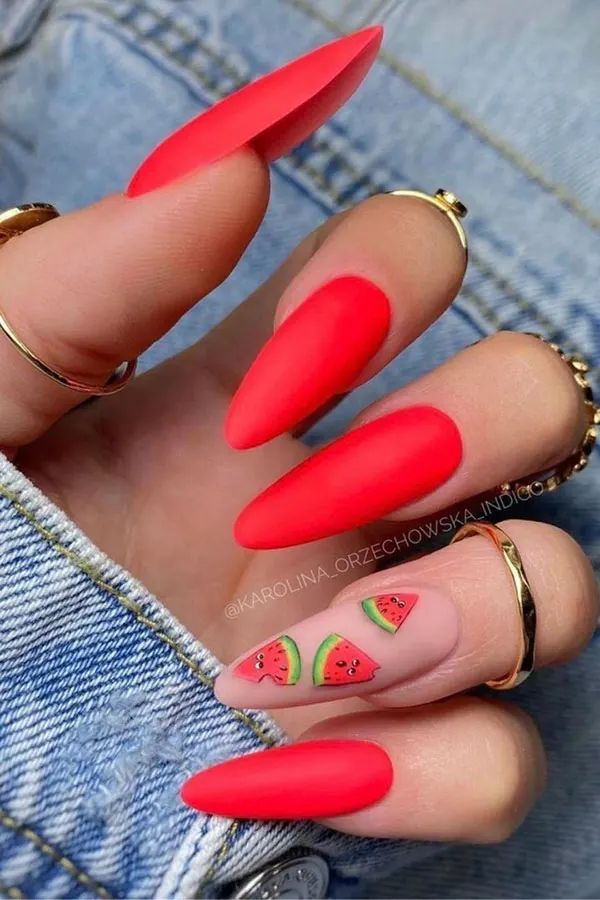 31 طرح ناخن یلدا | خالخالی هندونهای و براق، ترند شیرین شب یلدا🍉 18 Yalda nail design 15