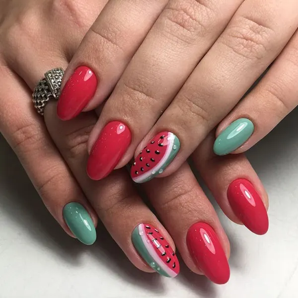 31 طرح ناخن یلدا | خالخالی هندونهای و براق، ترند شیرین شب یلدا🍉 6 Yalda nail design 2