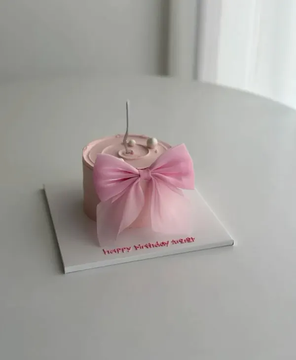 مینی کیک دخترانه 🎂 ترند خوشگل و خاص 2025 برای جشنهای کوچیک 19 mini cake girl style diakoland photo 17