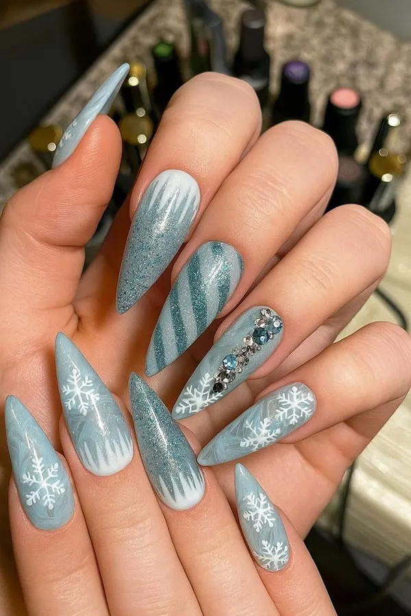35 مدل ناخن تیز دخترانه؛ ترند خفن اینستاگرامی با استایل دراماتیک💅 31 sharp nail model 26
