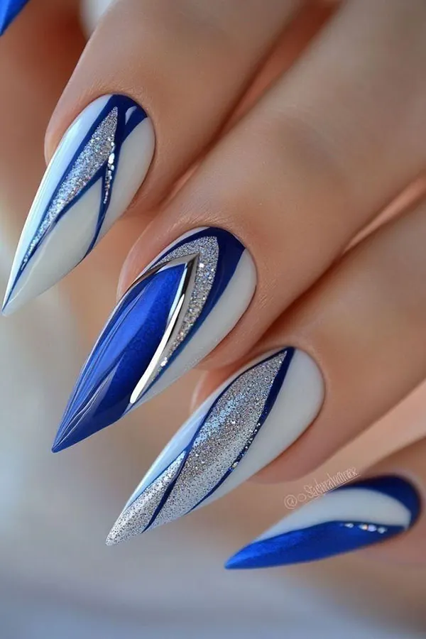 35 مدل ناخن تیز دخترانه؛ ترند خفن اینستاگرامی با استایل دراماتیک💅 32 sharp nail model 29