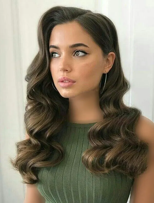 31 مدل مو فر درشت؛ فرهای درخشان که نگاهو میخکوب میکنن😍 22 Coarse curly hairstyle 18
