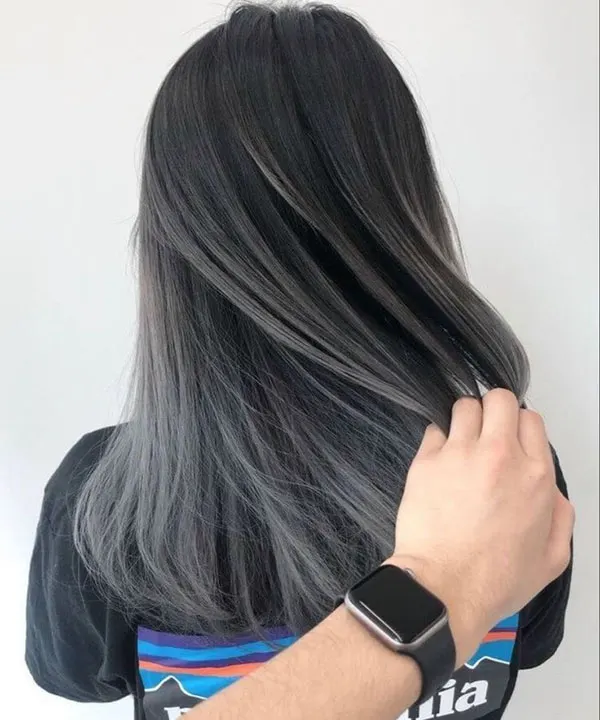 31 مدل رنگ مو بلوند دودی تیره؛ ترند سرد و آرومِ این روزا! 30 Dark smoky blonde hair color 27
