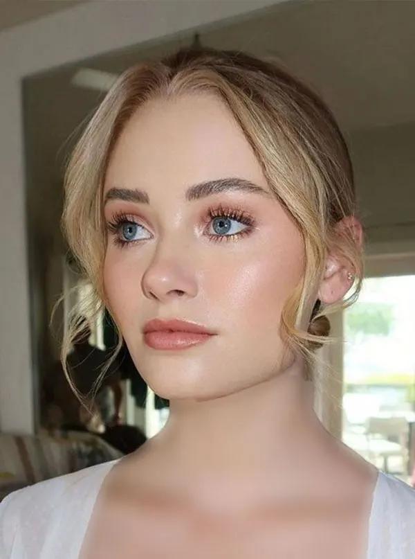 37 مدل ارایش لایت دخترانه؛ vibe لطیف و شیک برای هر روز 🌸 25 Girls light makeup 21