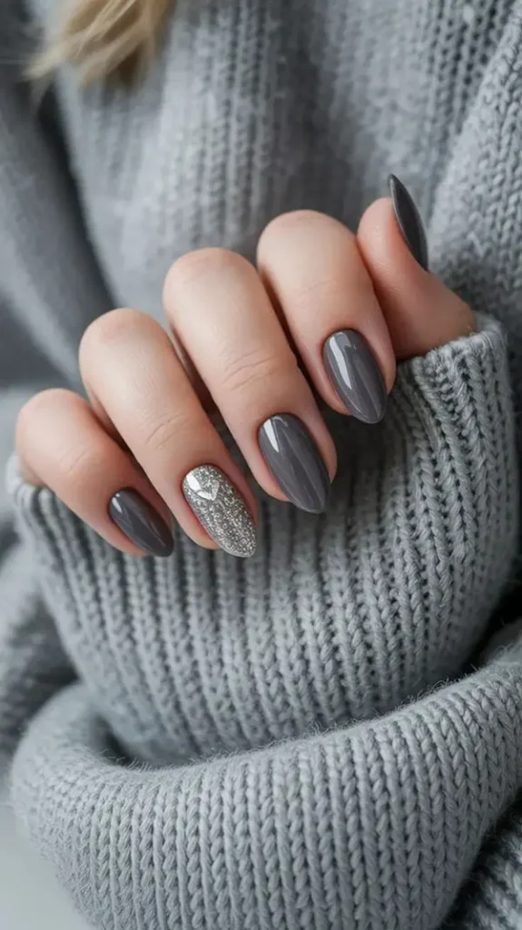 Gray nail design 4
